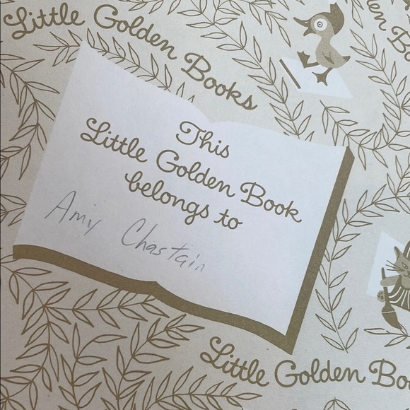 Children's Book Collection - Peter Pan, Dr. Seuss, Yoo-hoo, Roger Rabbit - Picture 6 of 6